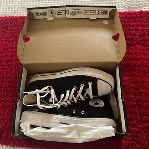 High top platform black converse NEVER WORN